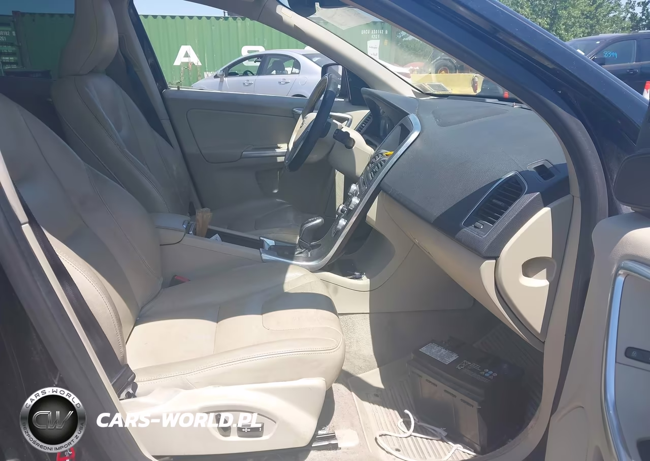 2015 Volvo Xc60 T5 Platinum VIN:YV4612RM1F2636123 - 5
