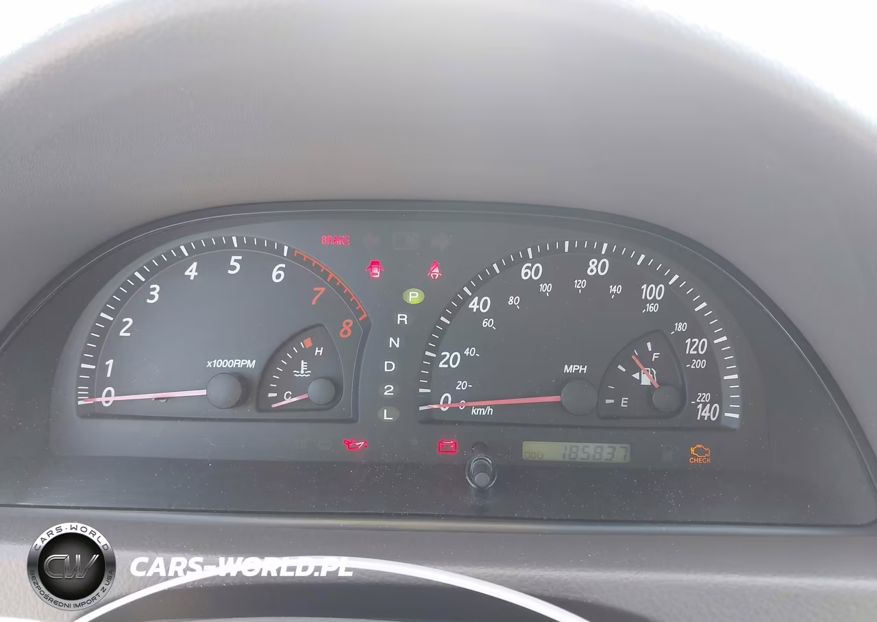 2003 Toyota Camry Le VIN:JTDBE32K030238994 - 7