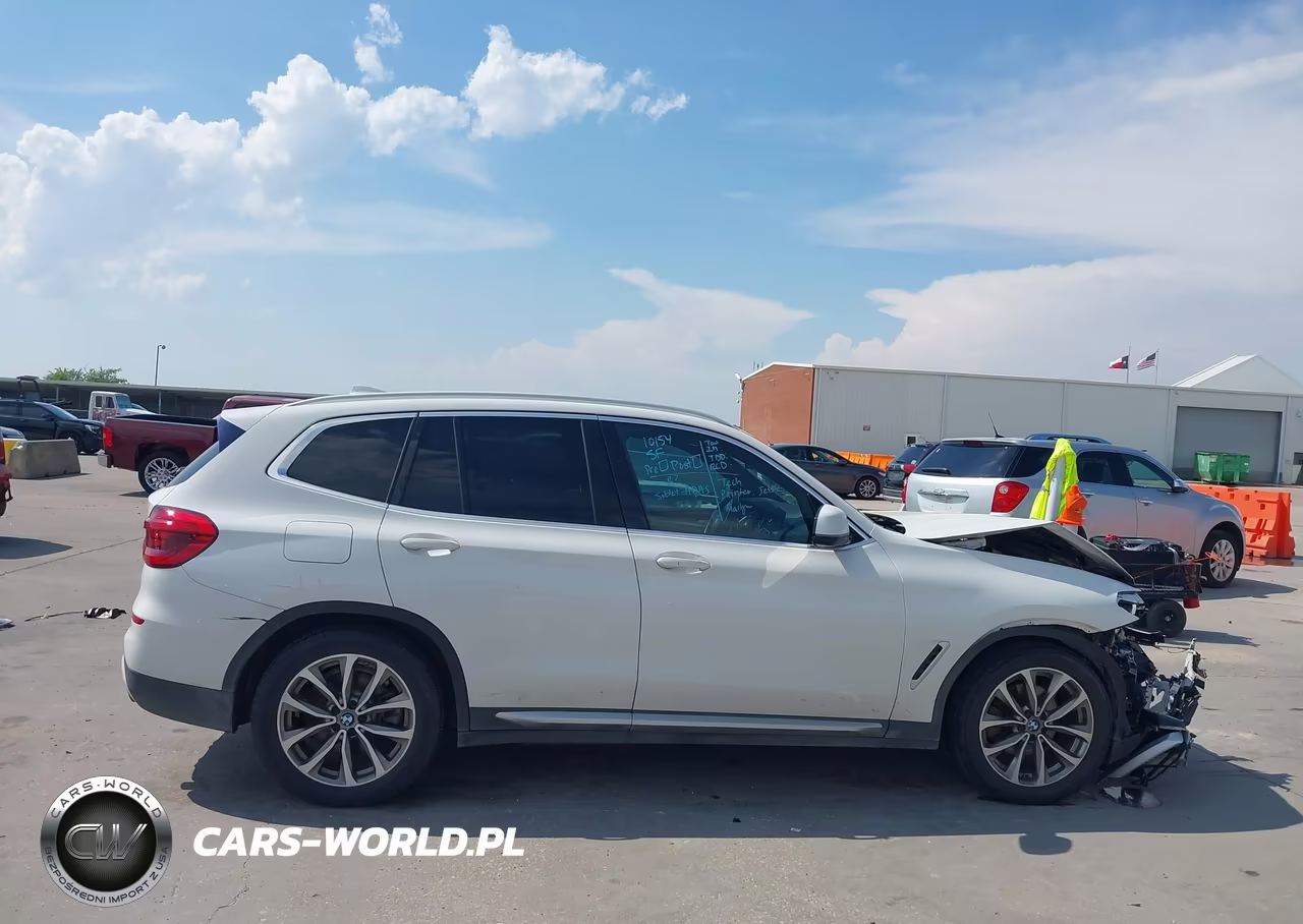 2018 BMW X3 xDrive30I VIN:5UXTR9C53JLD68012 - 14