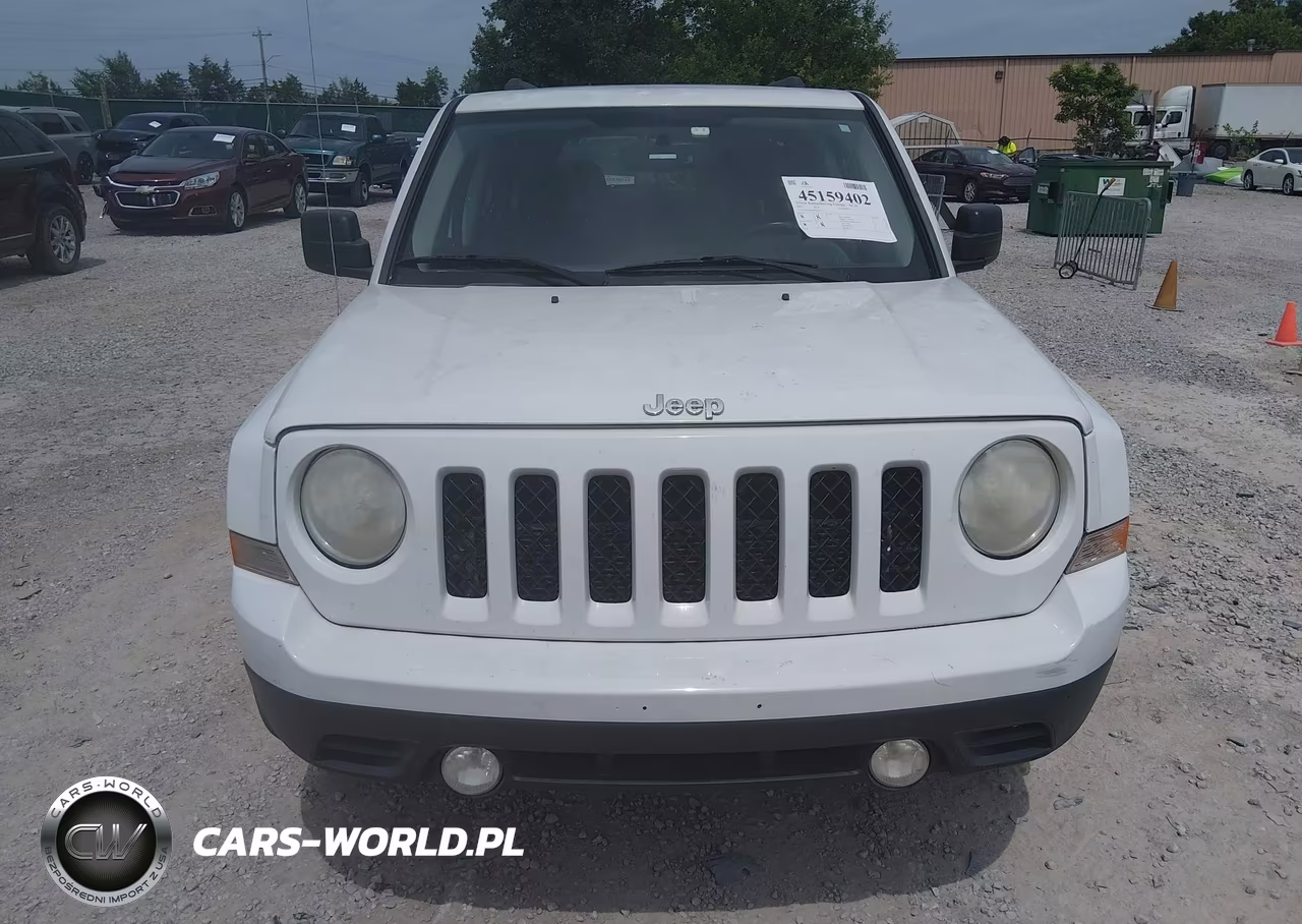 2013 Jeep Patriot Latitude VIN:1C4NJRFB8DD114701 - 11