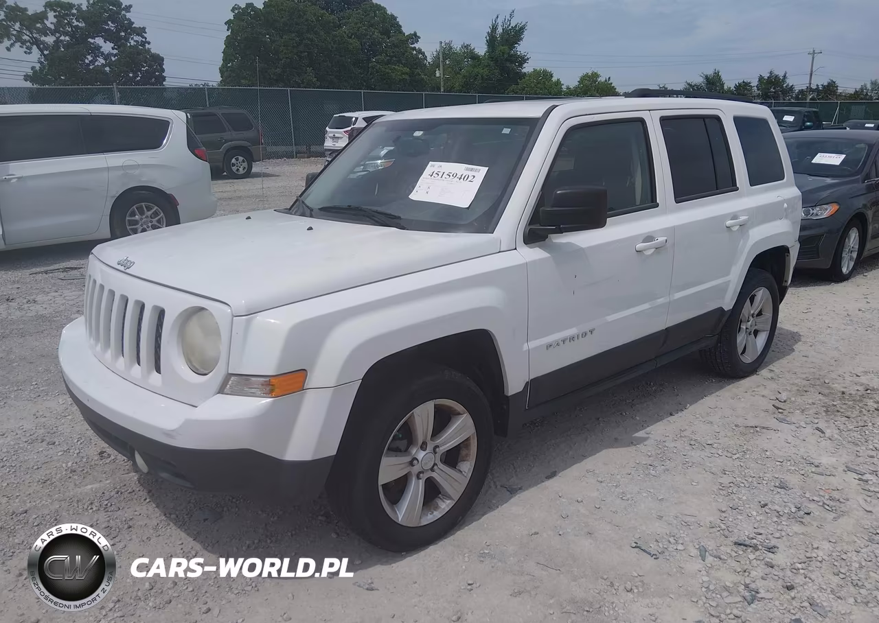 2013 Jeep Patriot Latitude VIN:1C4NJRFB8DD114701 - 2
