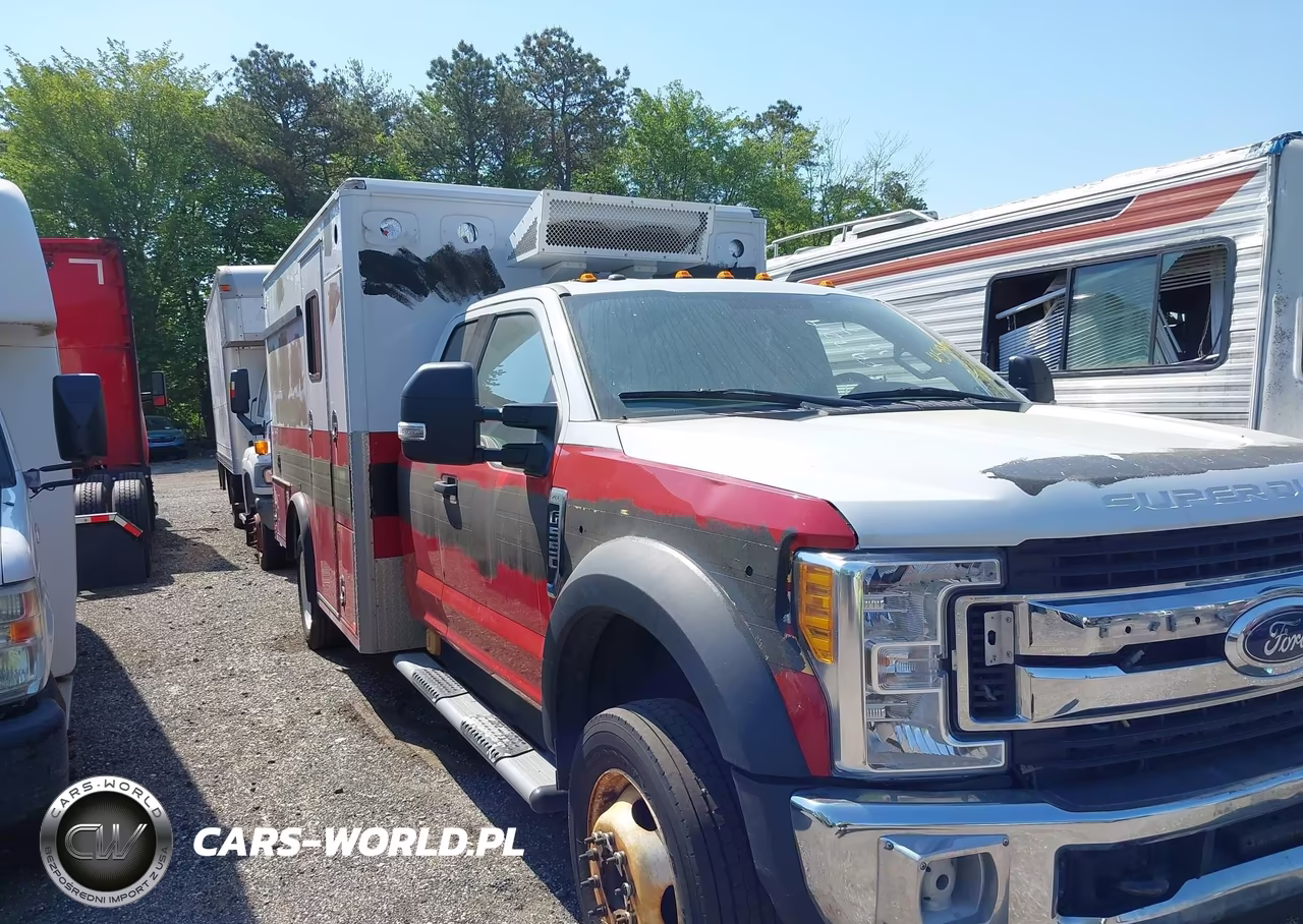 2017 Ford F-550 Chassis Xlt