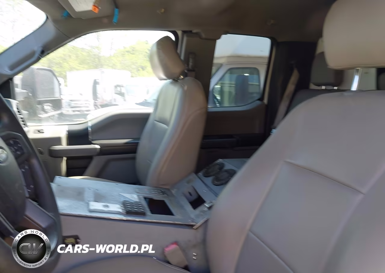 2017 Ford F-550 Chassis Xlt VIN:1FD0X5HT0HEF40286 - 6