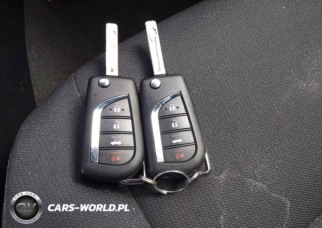 2022 Toyota Corolla Le VIN:JTDEPMAE9N3001639 - 11