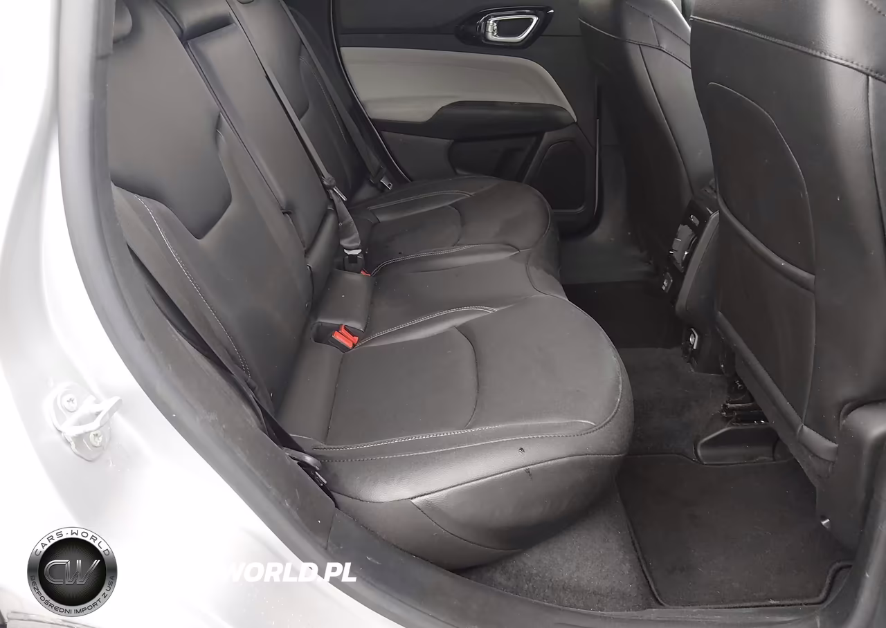 2025 Jeep Compass Limited 4X4 VIN:3C4NJDCN5ST613710 - 8
