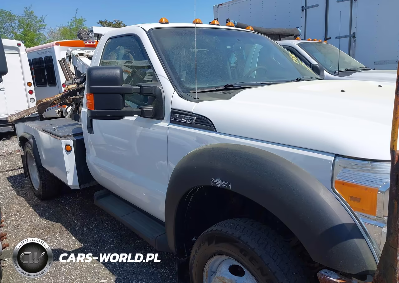 2015 Ford F-550 Chassis Xl VIN:1FDUF5HT0FEB04992 - 13