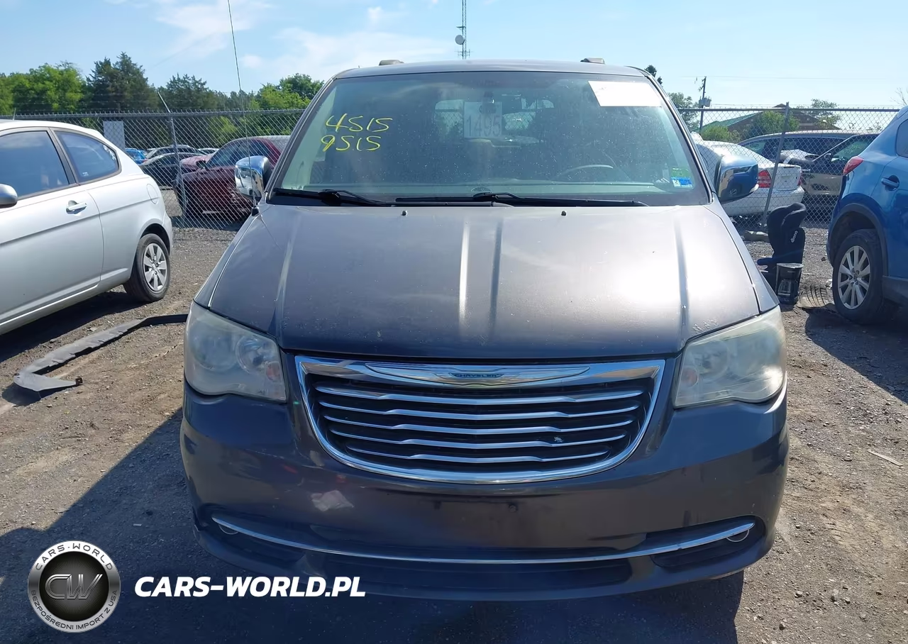 2015 Chrysler Town & Country Touring-L VIN:2C4RC1CG4FR506653 - 13