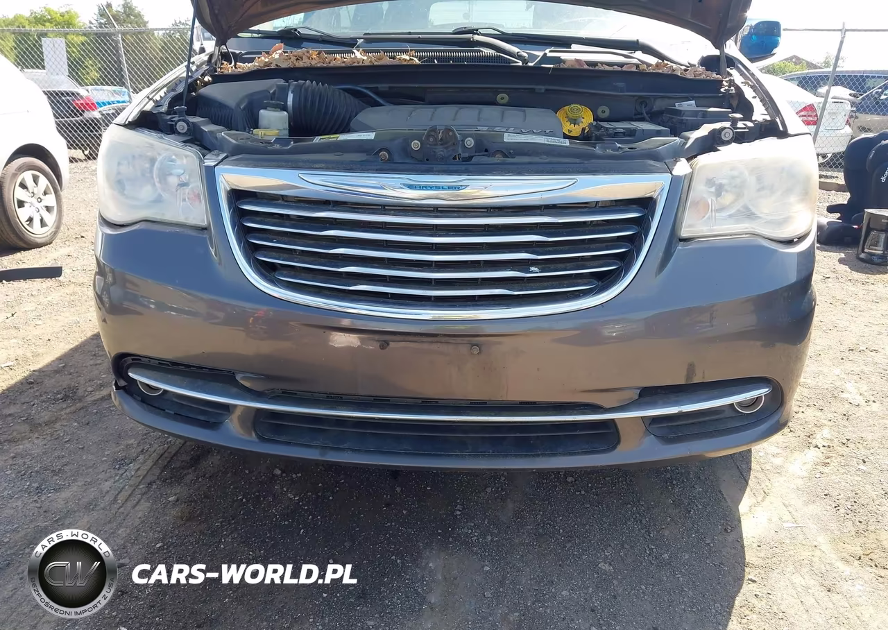 2015 Chrysler Town & Country Touring-L VIN:2C4RC1CG4FR506653 - 6