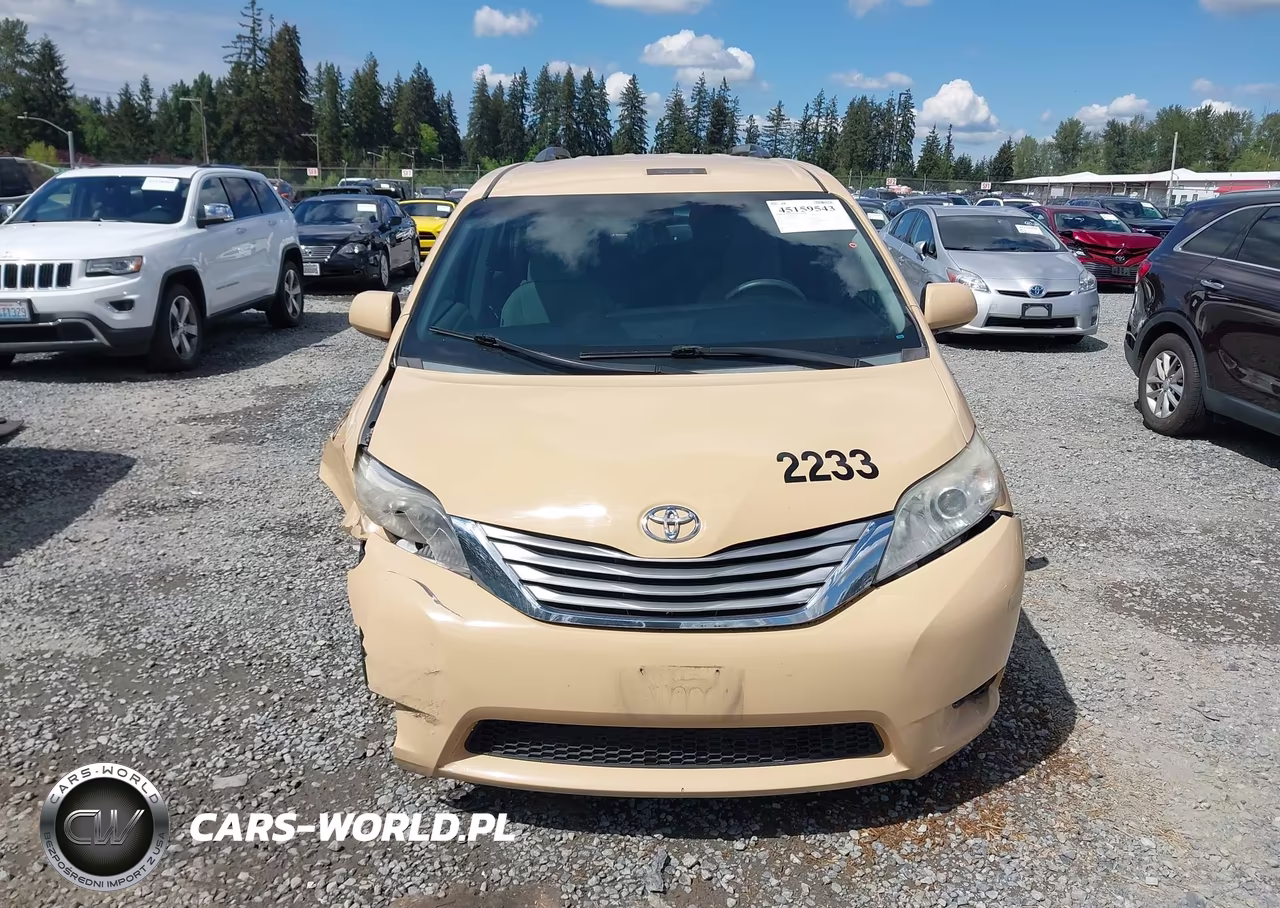 2015 Toyota Sienna Le 8 Passenger VIN:5TDKK3DC2FS580835 - 12