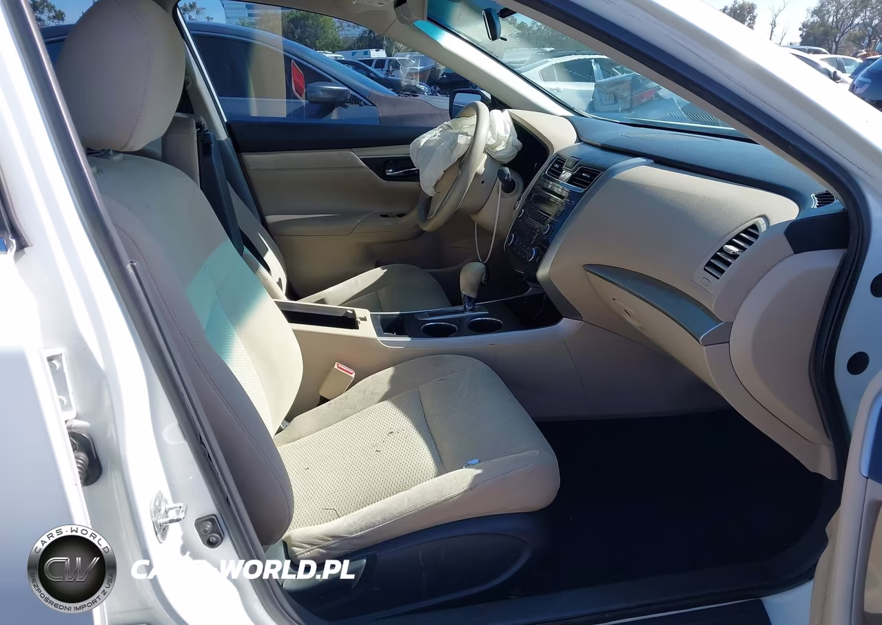 2015 Nissan Altima 2.5 S VIN:1N4AL3AP4FC271701 - 5