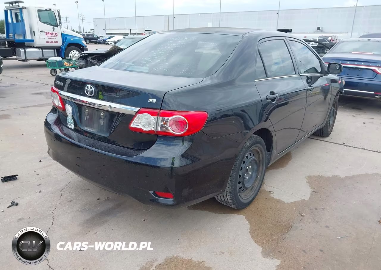 2013 Toyota Corolla Le VIN:5YFBU4EE4DP221587 - 4