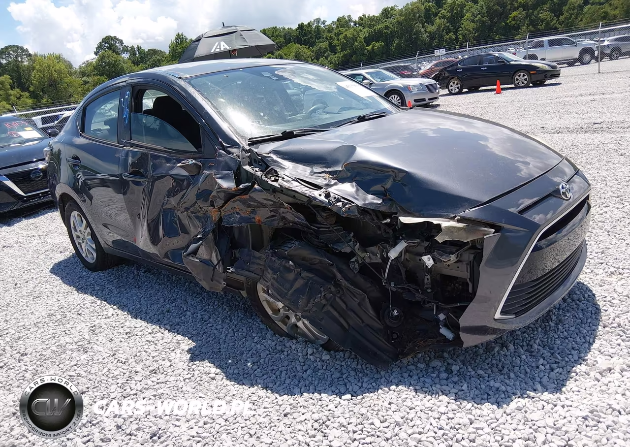 2017 Toyota Yaris Ia – zdjęcie 1 z 16