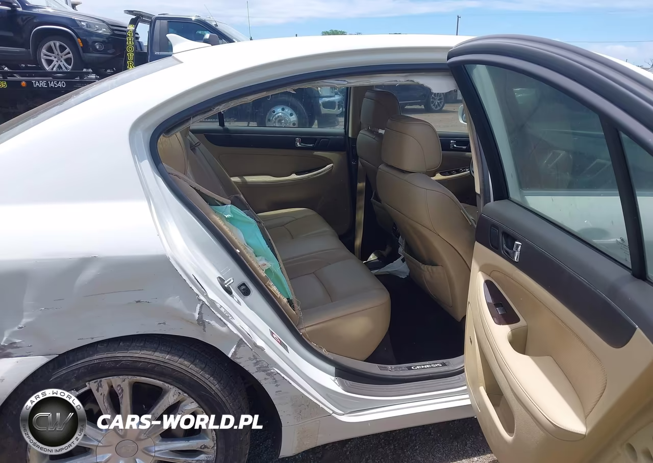 2009 Hyundai Genesis 4.6 VIN:KMHGC46F49U042228 - 8