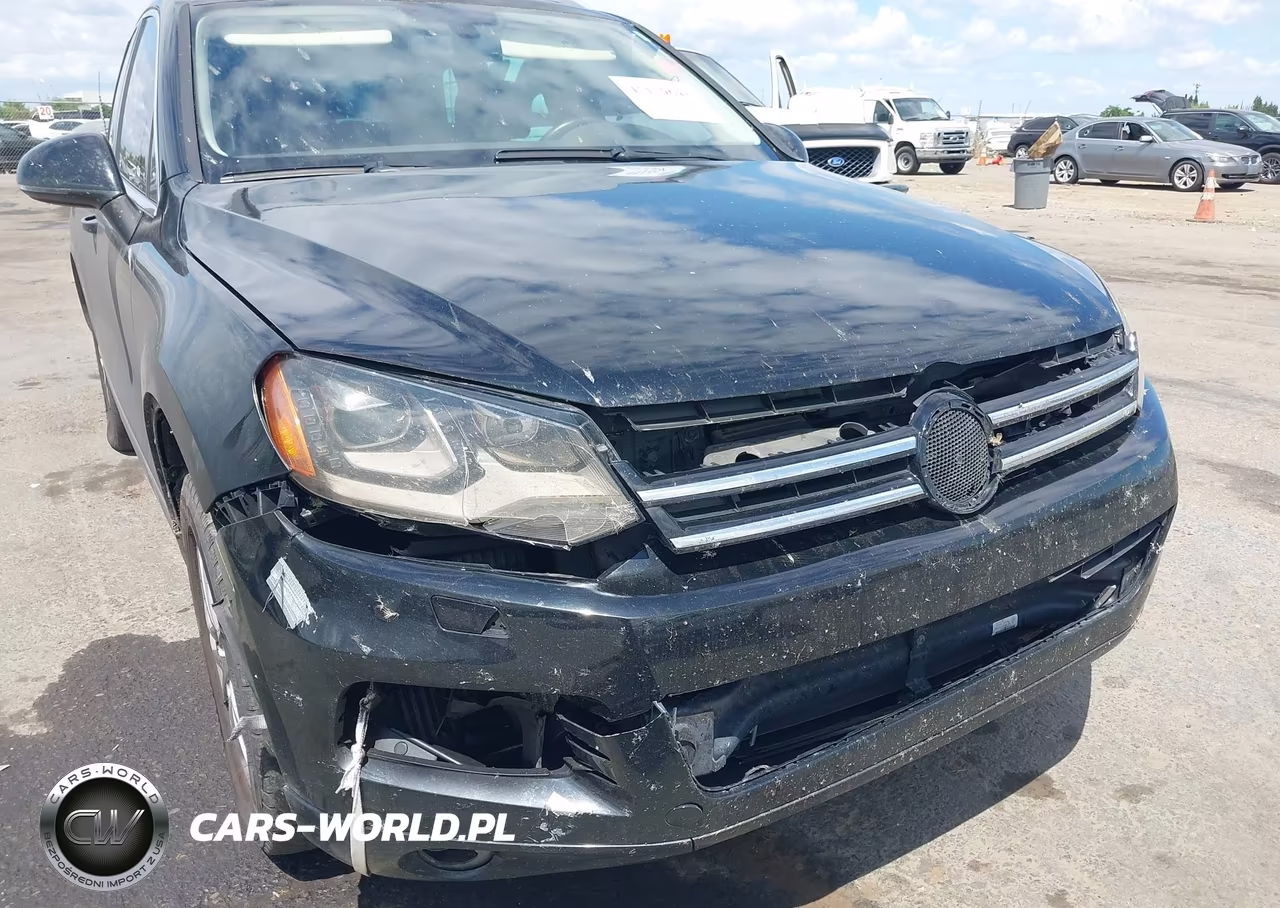 2012 Volkswagen Touareg Tdi Lux VIN:WVGFK9BP7CD003456 - 6