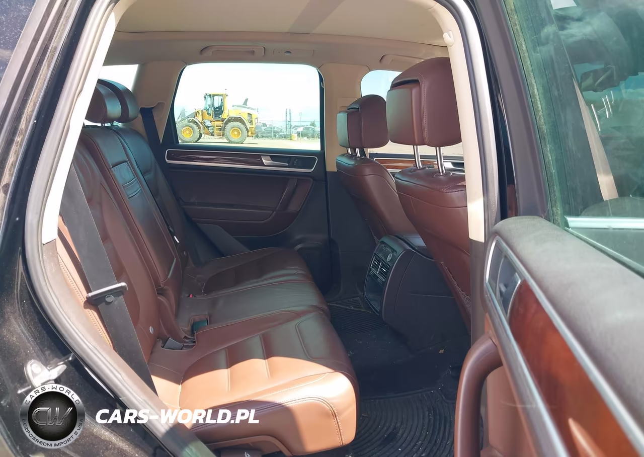 2012 Volkswagen Touareg Tdi Lux VIN:WVGFK9BP7CD003456 - 8