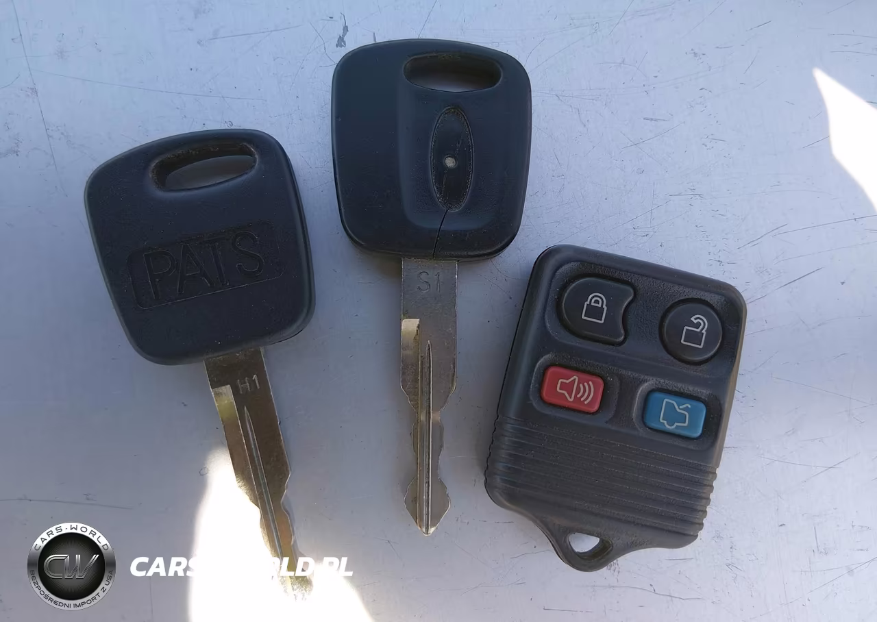 2002 Ford Thunderbird VIN:1FAHP60A72Y115327 - 11