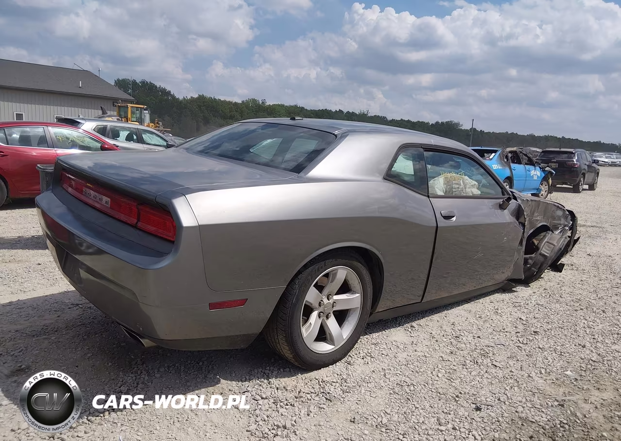 2012 Dodge Challenger Sxt VIN:2C3CDYAG4CH291439 - 4