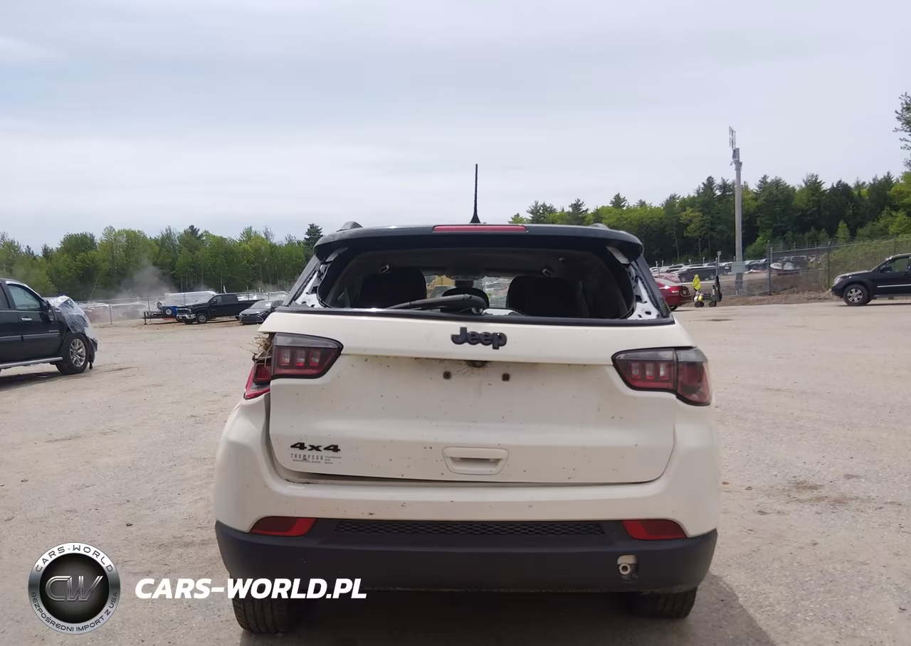 2018 Jeep Compass Altitude 4X4 VIN:3C4NJDBB9JT316204 - 6