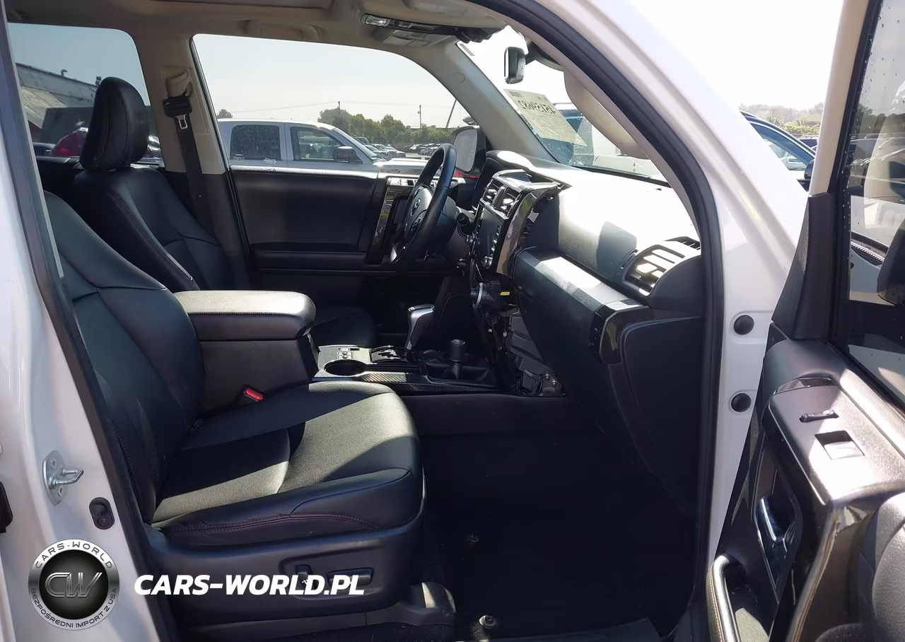 2020 Toyota 4Runner Trd Pro VIN:JTEBU5JR1L5794386 - 5
