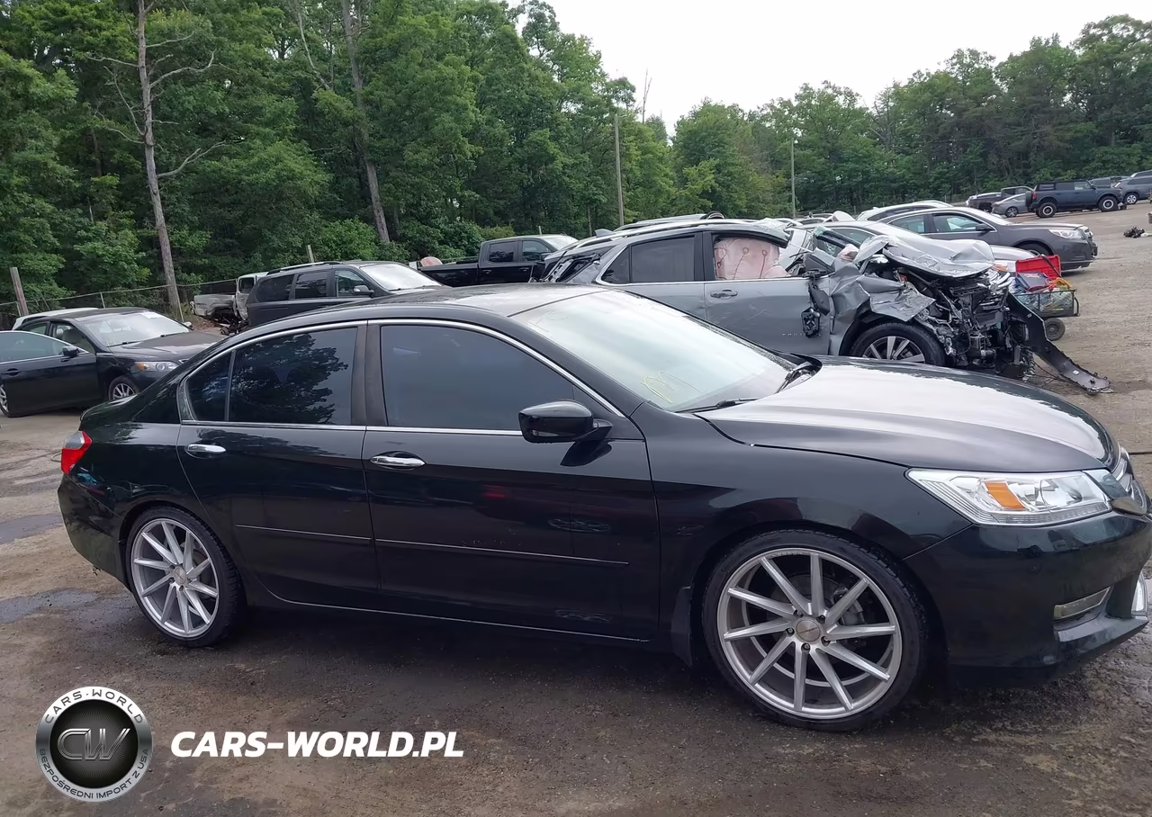 2013 Honda Accord Sport VIN:1HGCR2F57DA247325 - 13