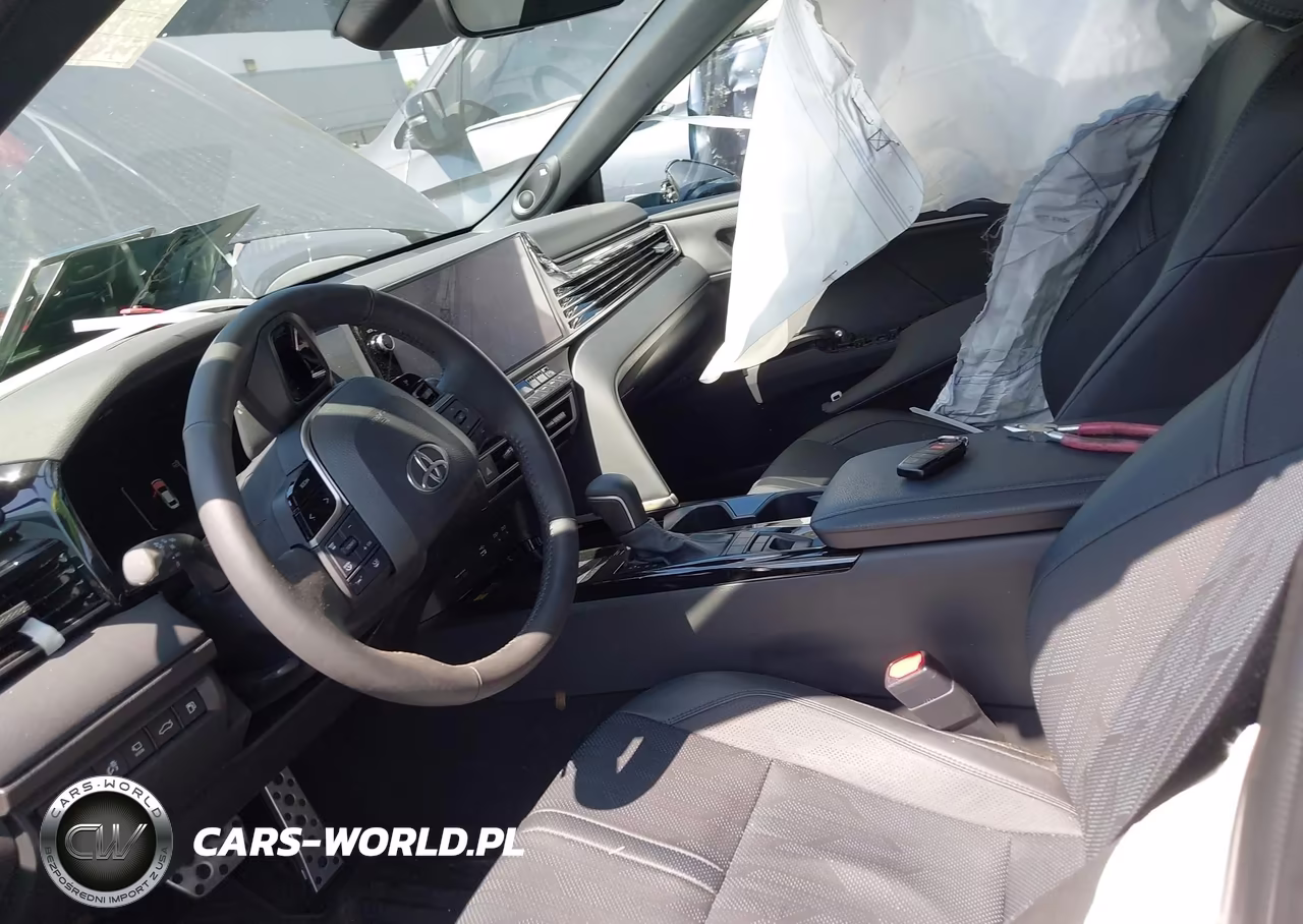 2025 Toyota Camry Xse VIN:4T1DBADK9SU522839 - 17