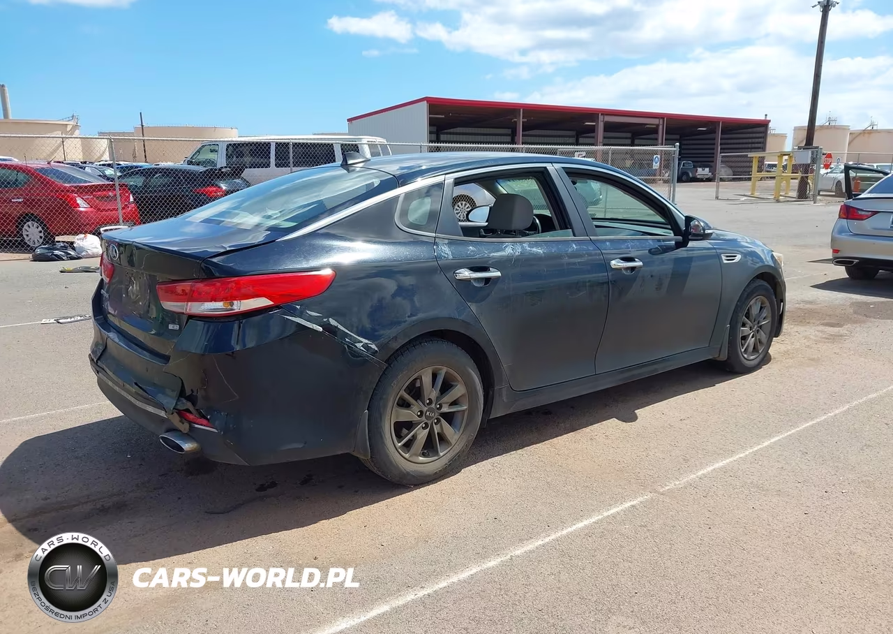 2017 Kia Optima Lx VIN:5XXGT4L14HG129659 - 4
