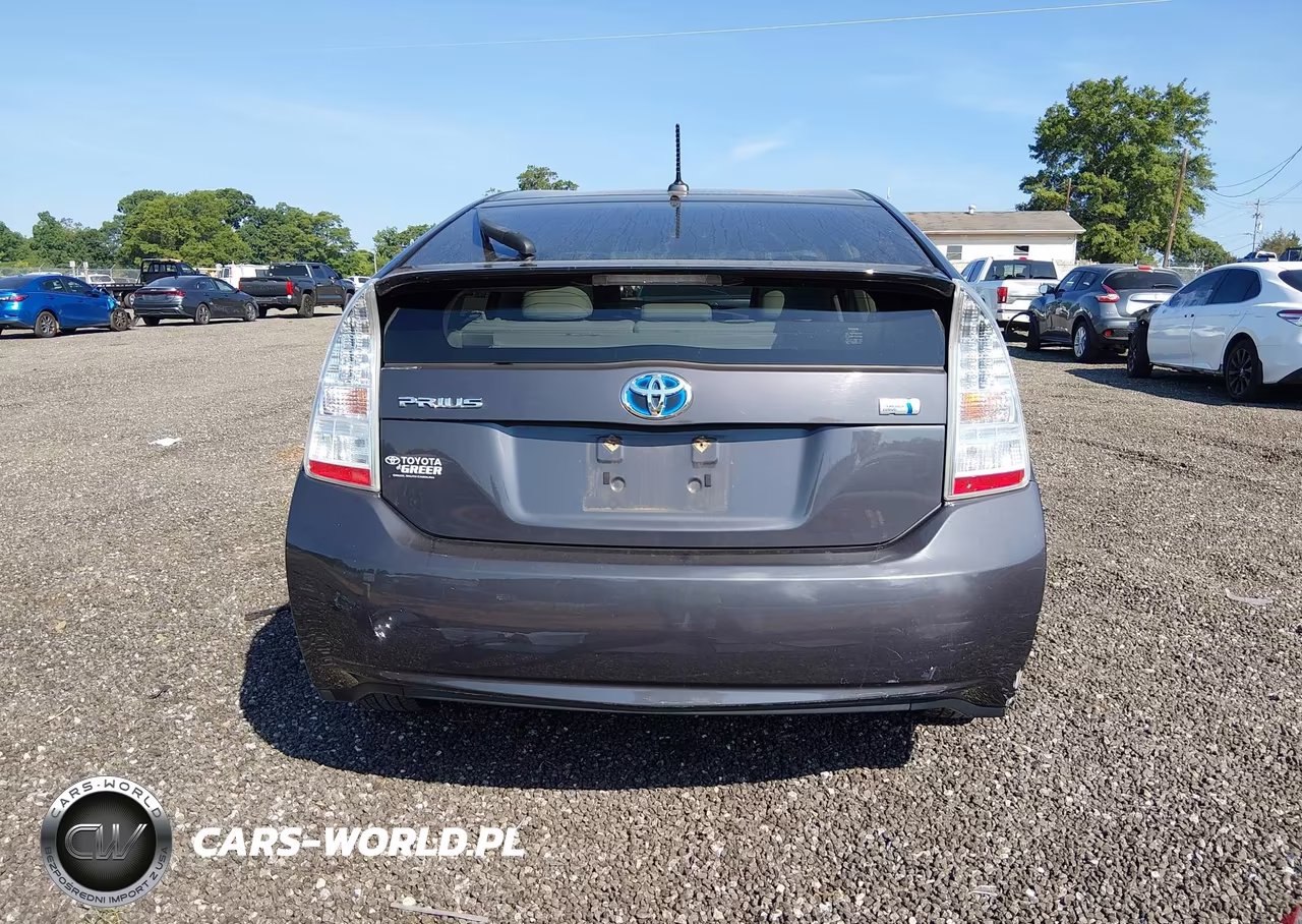 2011 Toyota Prius Three VIN:JTDKN3DU2B0307309 - 17