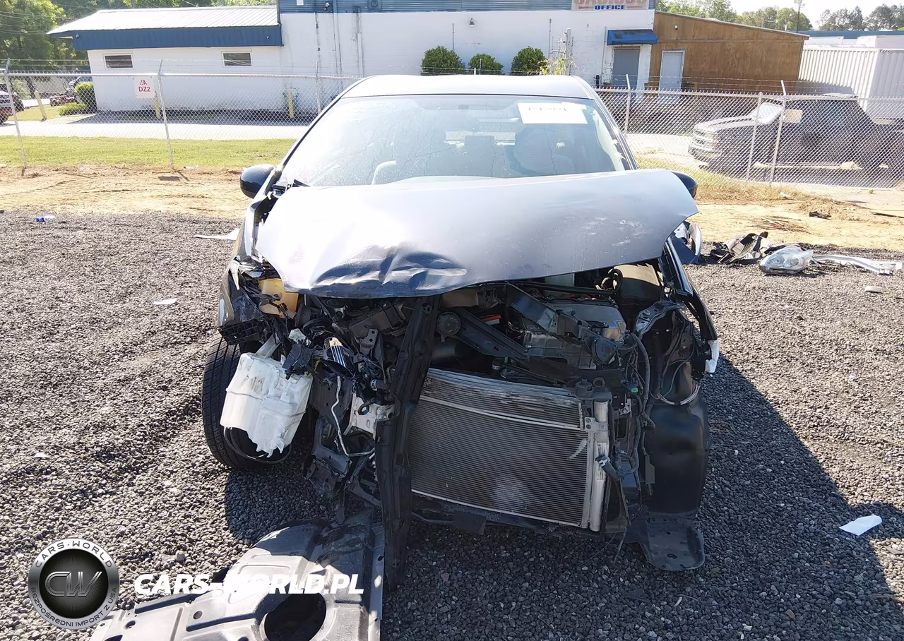 2011 Toyota Prius Three VIN:JTDKN3DU2B0307309 - 6