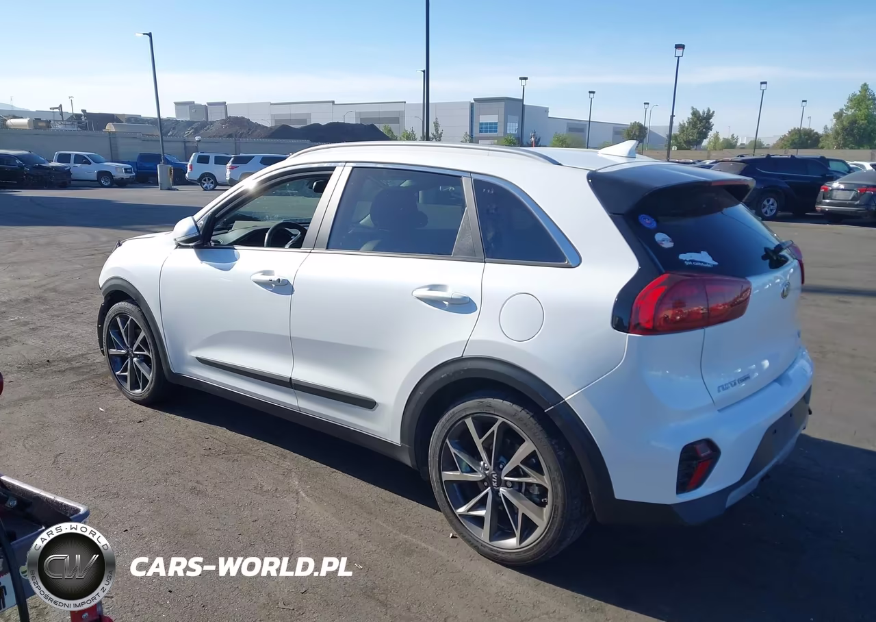 2021 Kia Niro Touring VIN:KNDCC3LC9M5482245 - 15