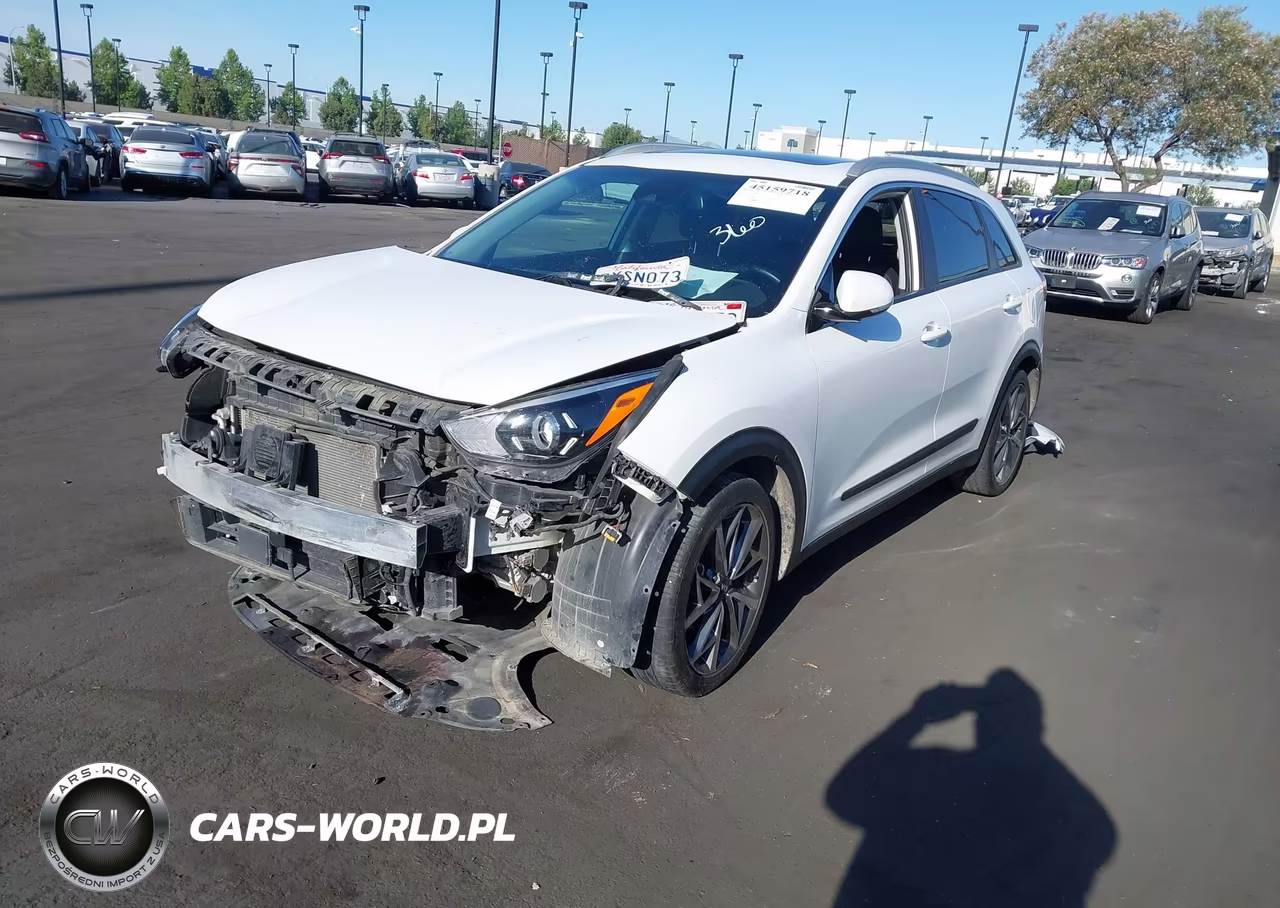 2021 Kia Niro Touring VIN:KNDCC3LC9M5482245 - 2