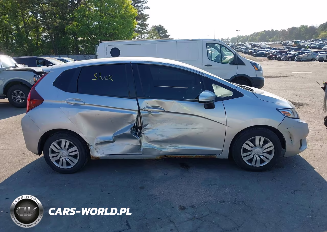 2015 Honda Fit Lx VIN:3HGGK5H58FM735435 - 13