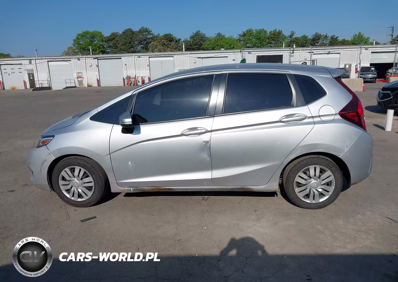 2015 Honda Fit Lx VIN:3HGGK5H58FM735435 - 14
