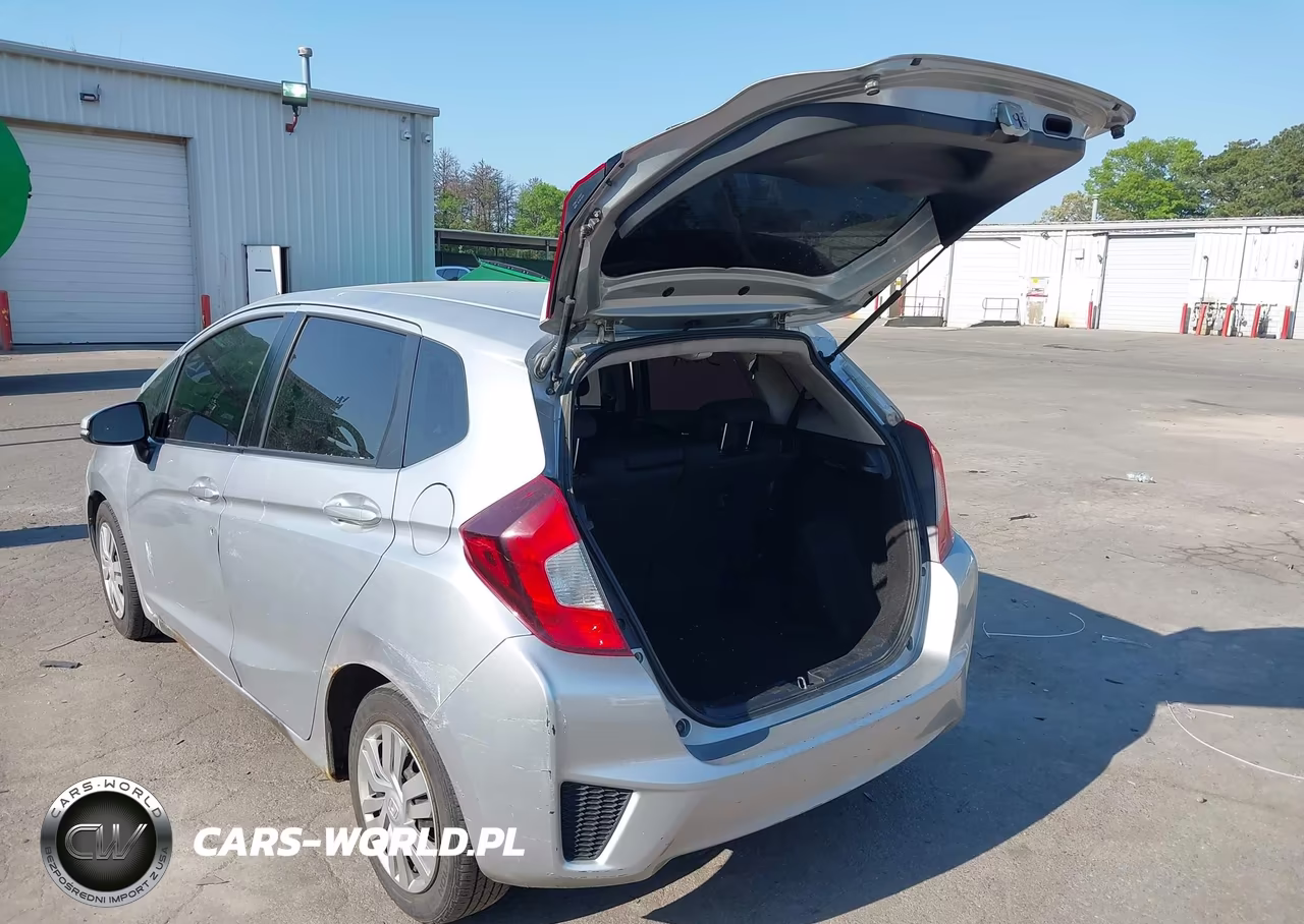 2015 Honda Fit Lx VIN:3HGGK5H58FM735435 - 3