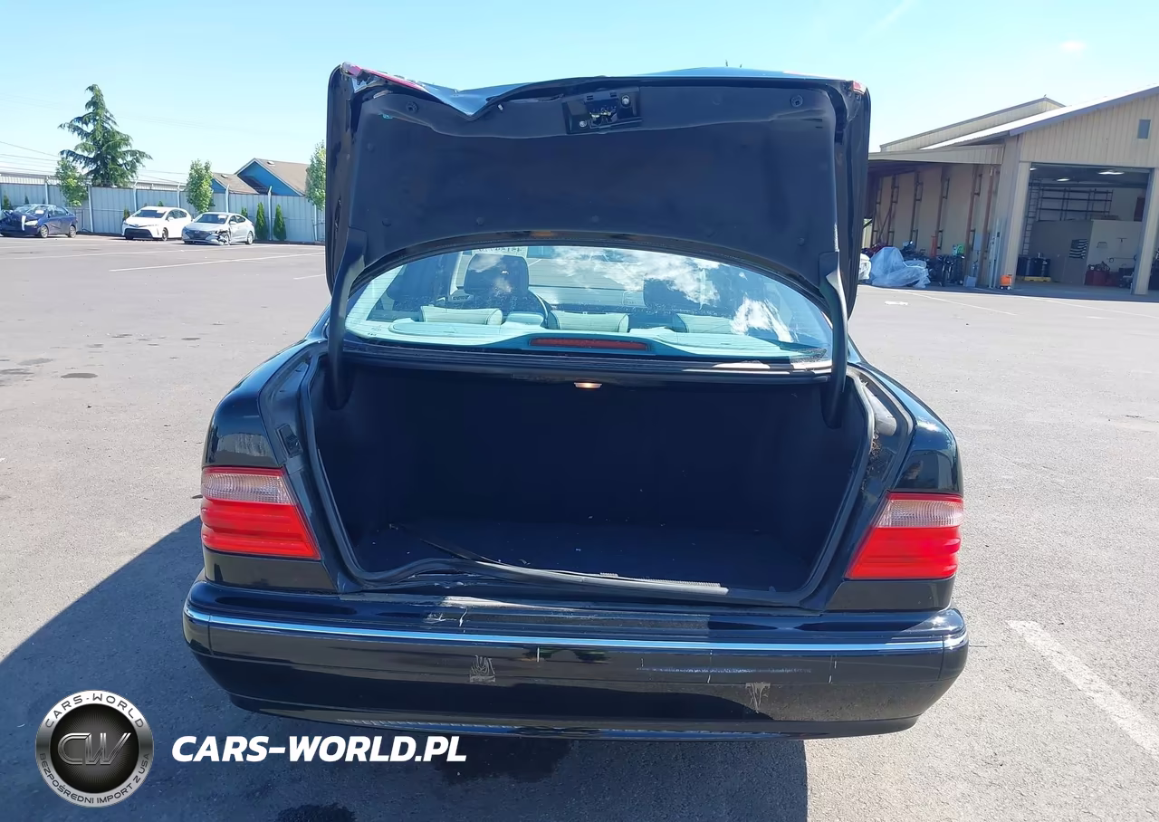 2002 Mercedes-Benz E 320 Special Edition VIN:WDBJF65J52B499259 - 6