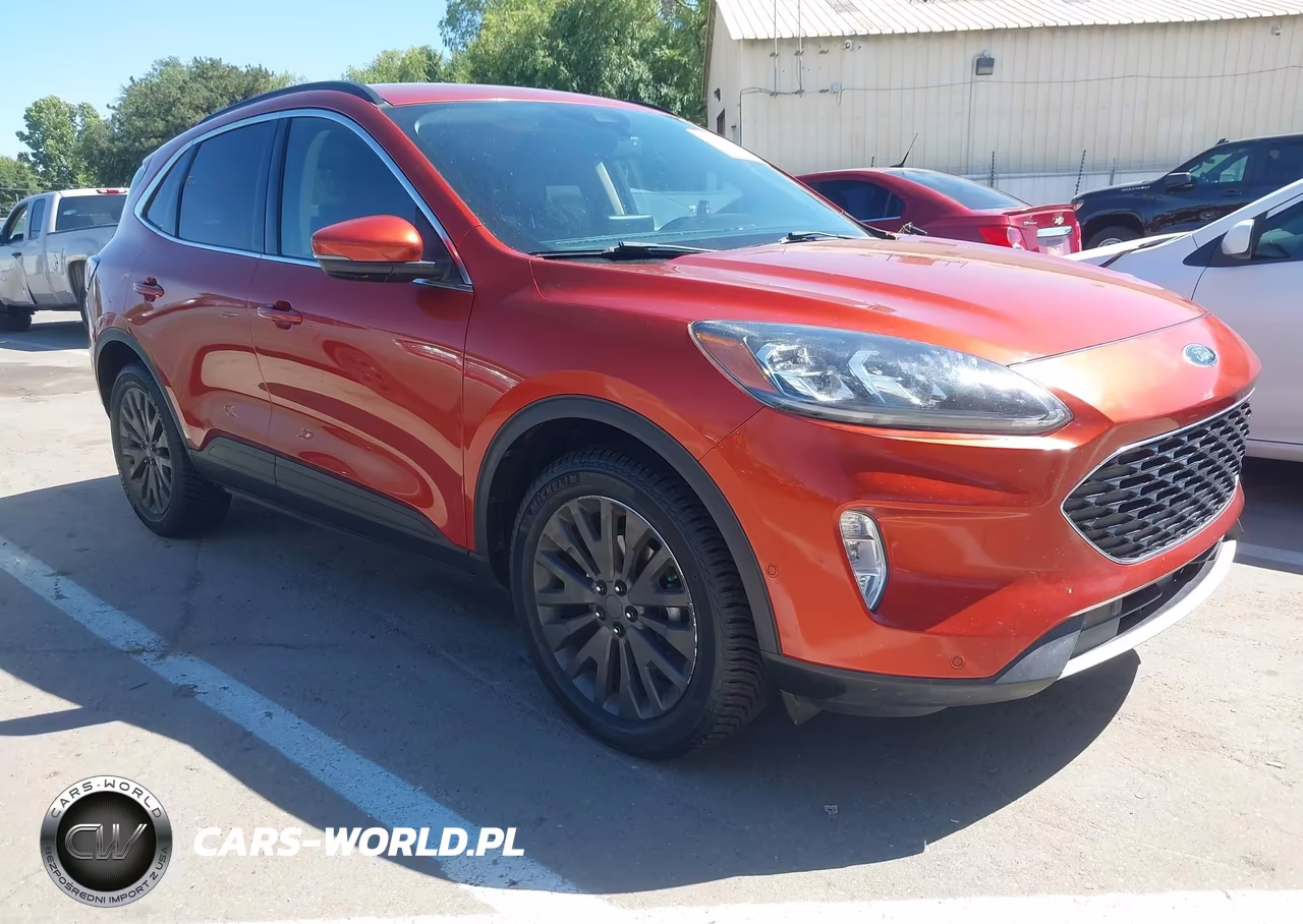 2020 Ford Escape Titanium