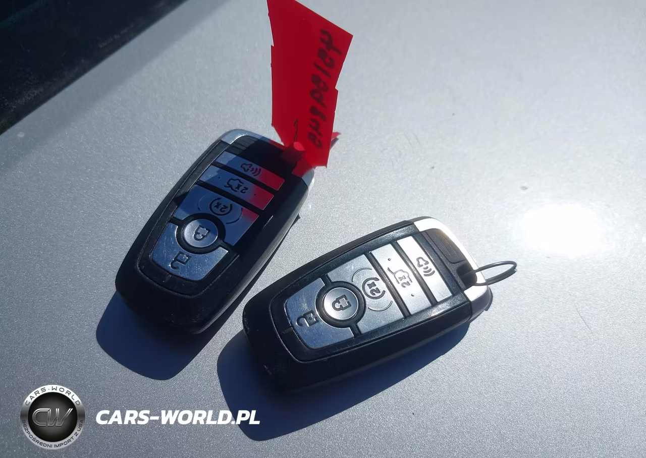 2020 Ford Escape Titanium VIN:1FMCU9J96LUB10885 - 11