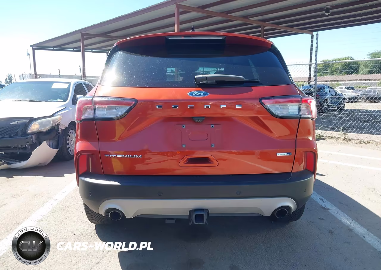 2020 Ford Escape Titanium VIN:1FMCU9J96LUB10885 - 16