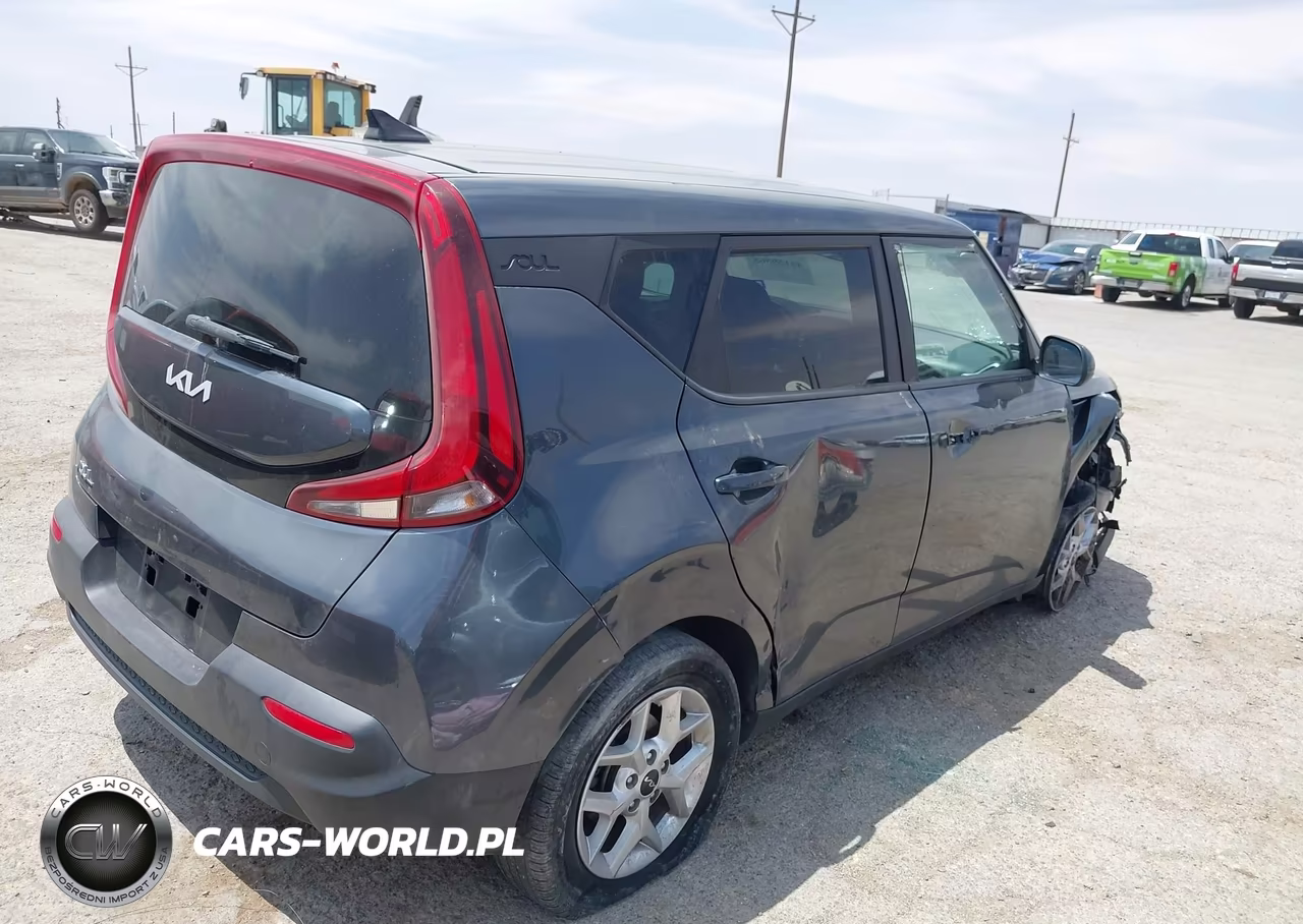 2022 Kia Soul Lx VIN:KNDJ23AU1N7821611 - 4