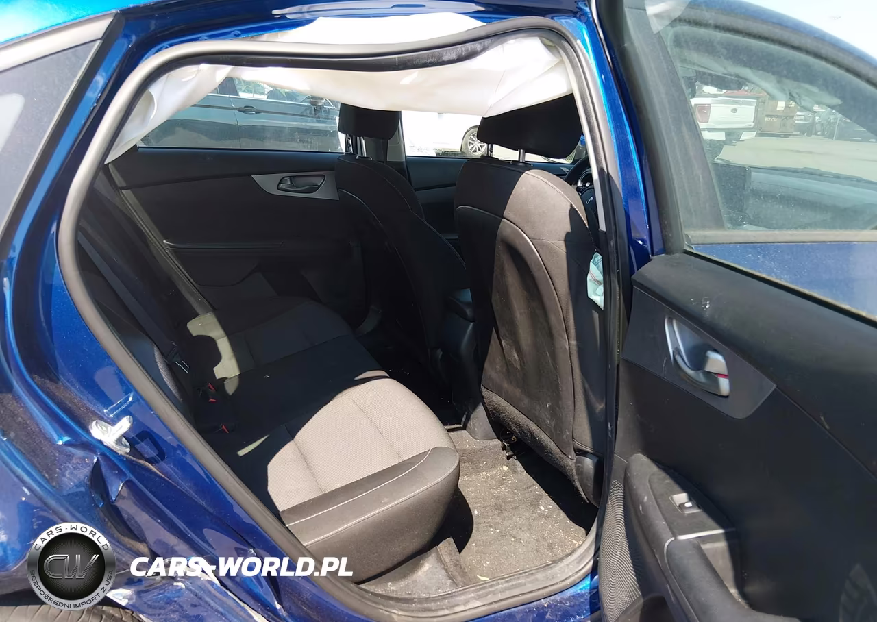 2022 Kia Forte Lxs VIN:3KPF24AD9NE457790 - 8
