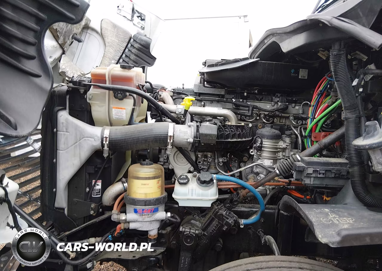 2018 Freightliner Cascadia 125 VIN:3AKJGEDV8JSKC1275 - 9