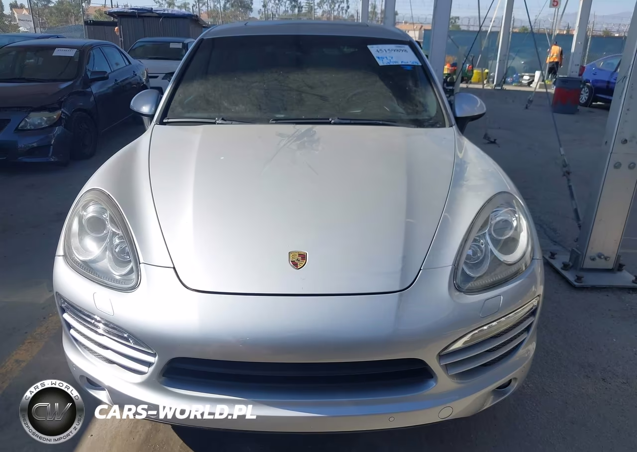 2012 Porsche Cayenne VIN:WP1AA2A26CLA10143 - 13