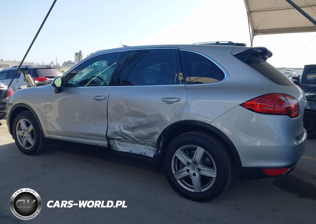 2012 Porsche Cayenne VIN:WP1AA2A26CLA10143 - 15