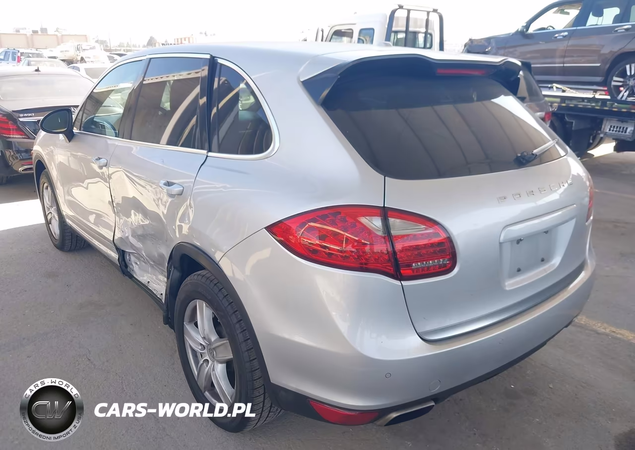 2012 Porsche Cayenne VIN:WP1AA2A26CLA10143 - 3