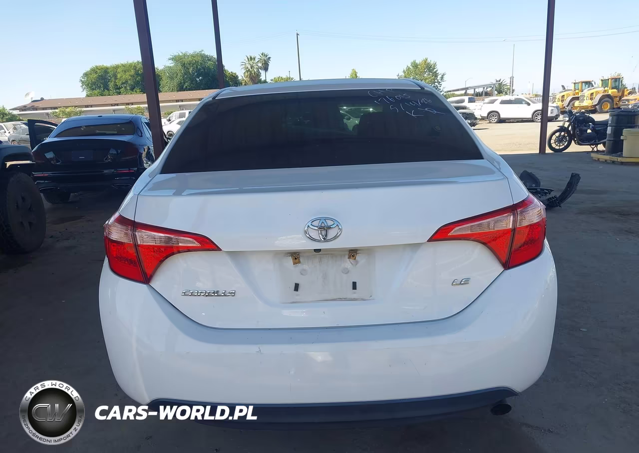 2018 Toyota Corolla Le VIN:2T1BURHE4JC051428 - 16