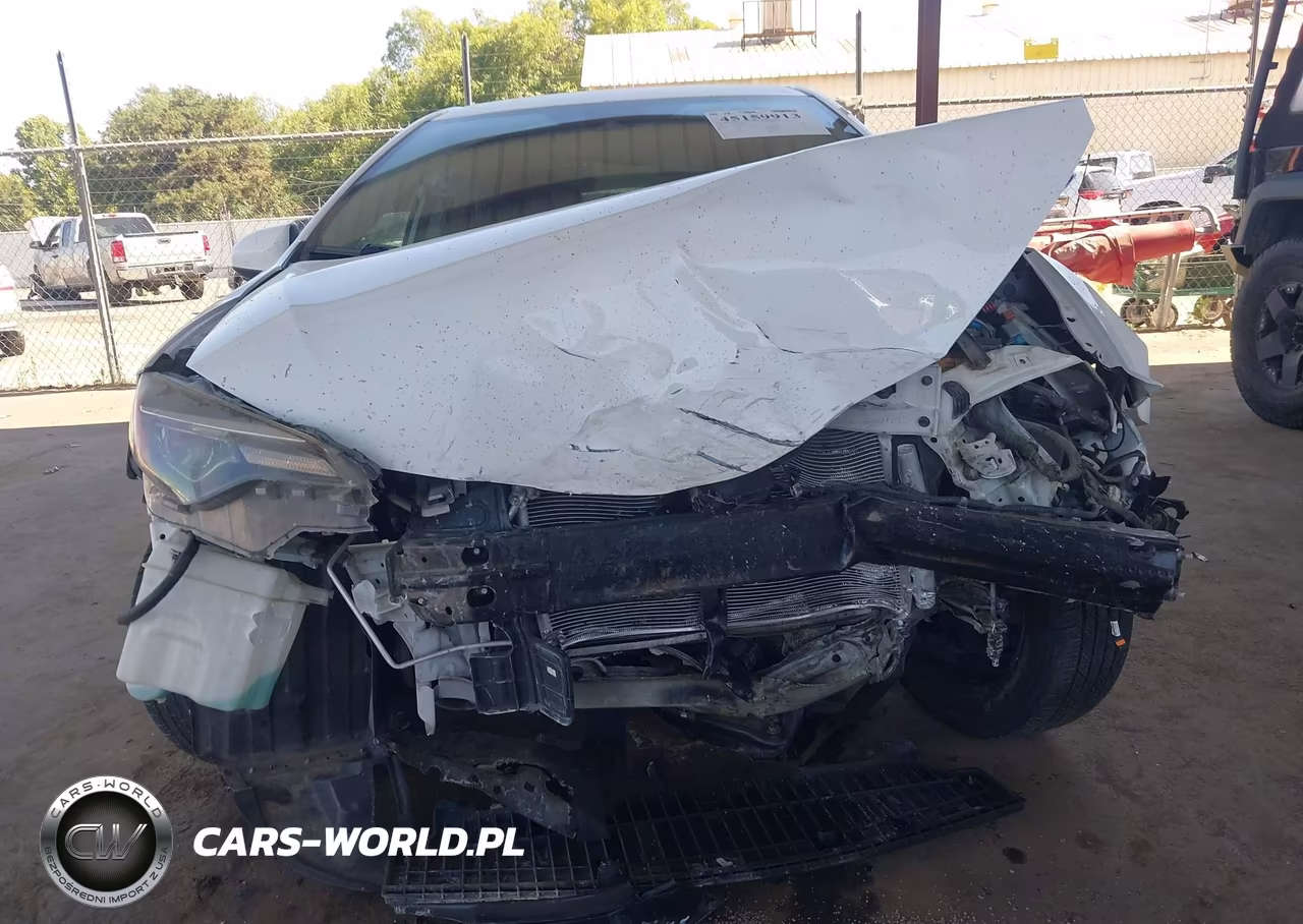 2018 Toyota Corolla Le VIN:2T1BURHE4JC051428 - 6