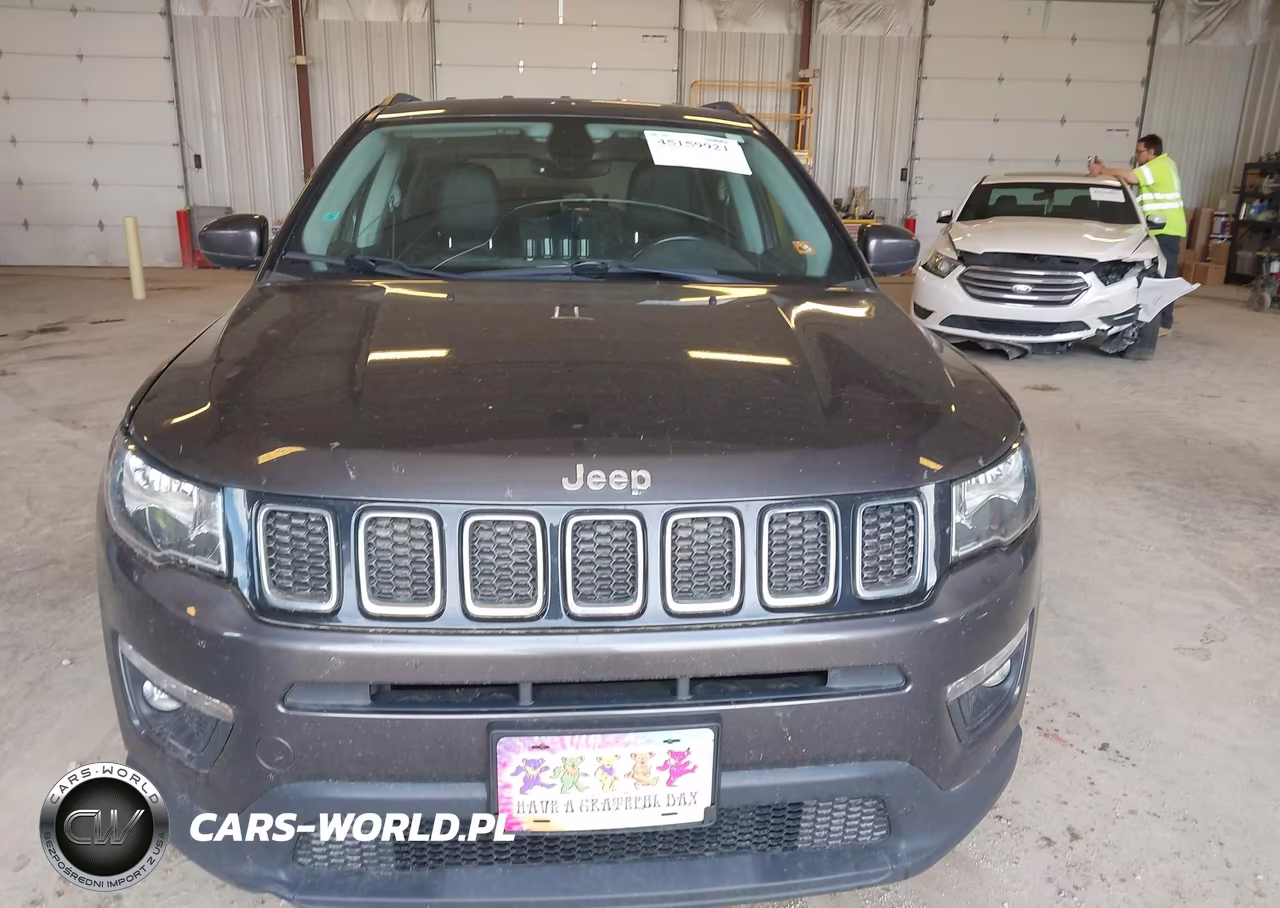 2018 Jeep Compass Latitude Fwd VIN:3C4NJCBB9JT105661 - 12