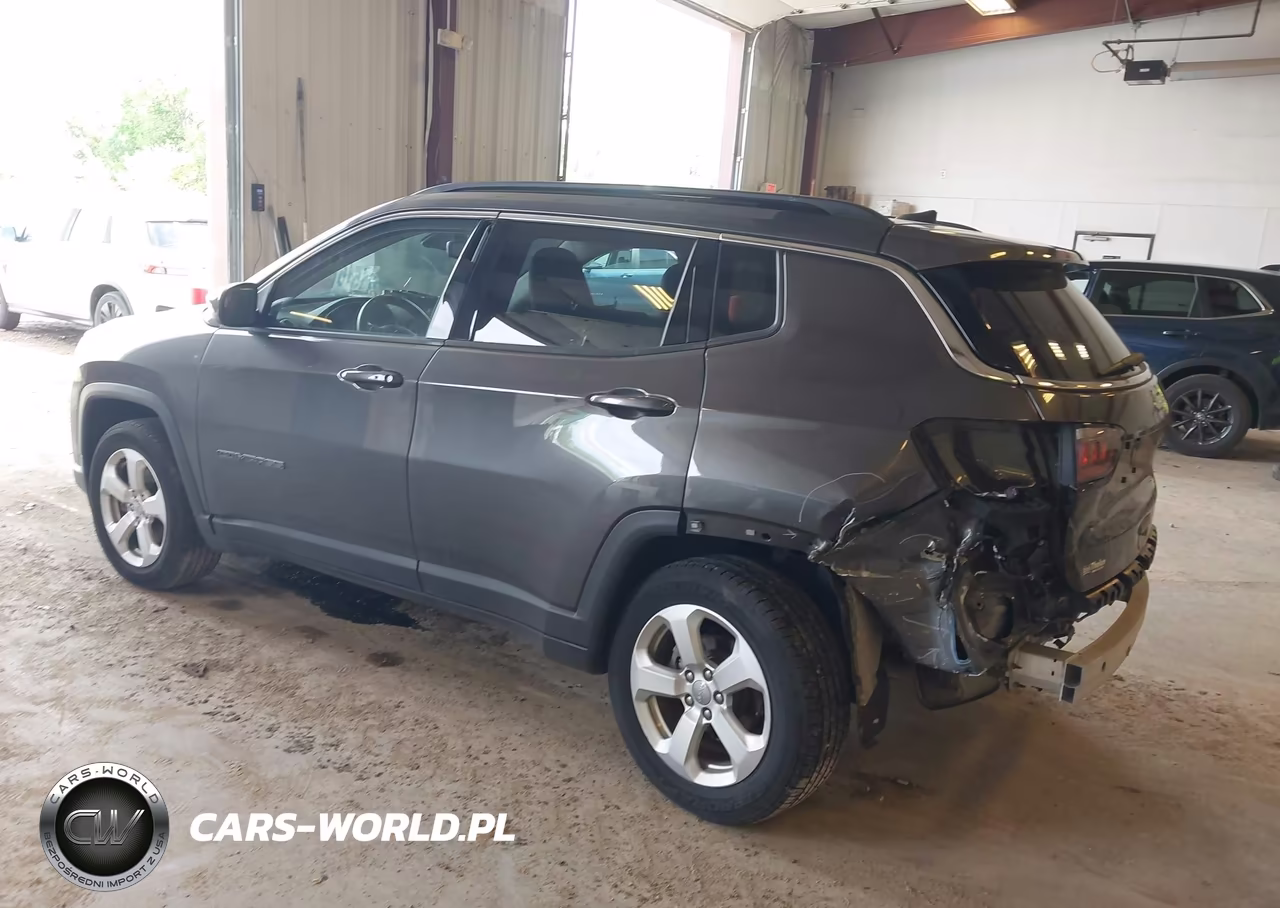 2018 Jeep Compass Latitude Fwd VIN:3C4NJCBB9JT105661 - 3