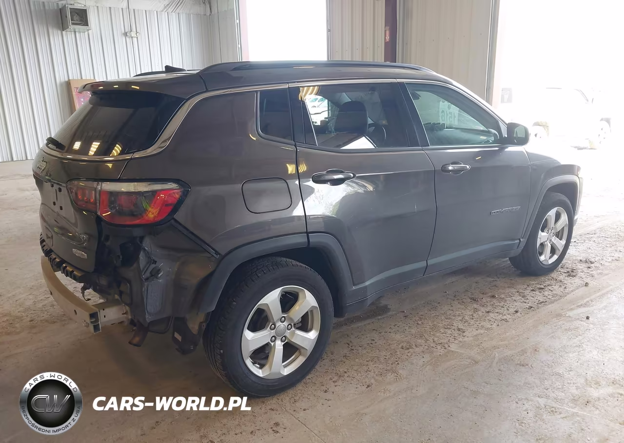 2018 Jeep Compass Latitude Fwd VIN:3C4NJCBB9JT105661 - 4