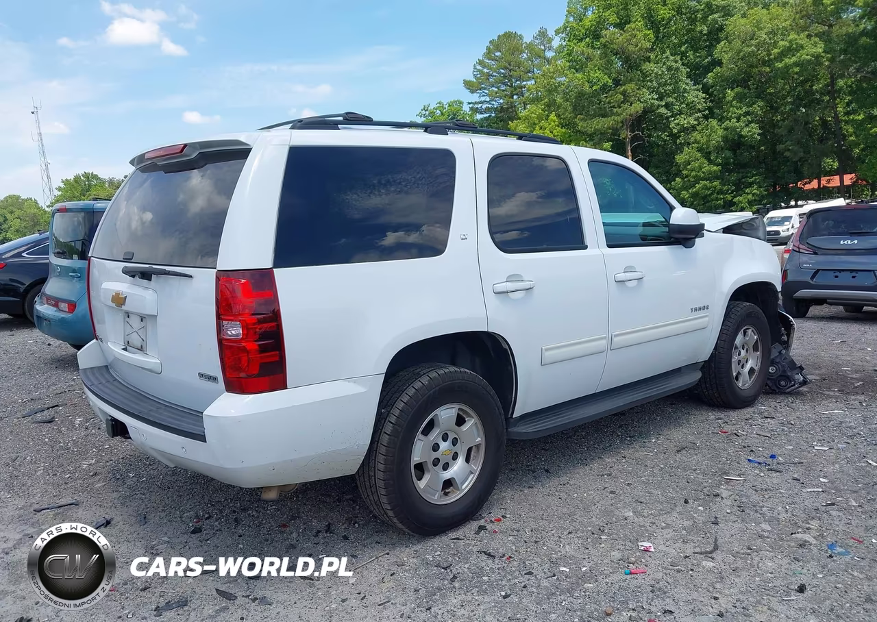 2012 Chevrolet Tahoe Lt VIN:1GNSCBE07CR134144 - 4