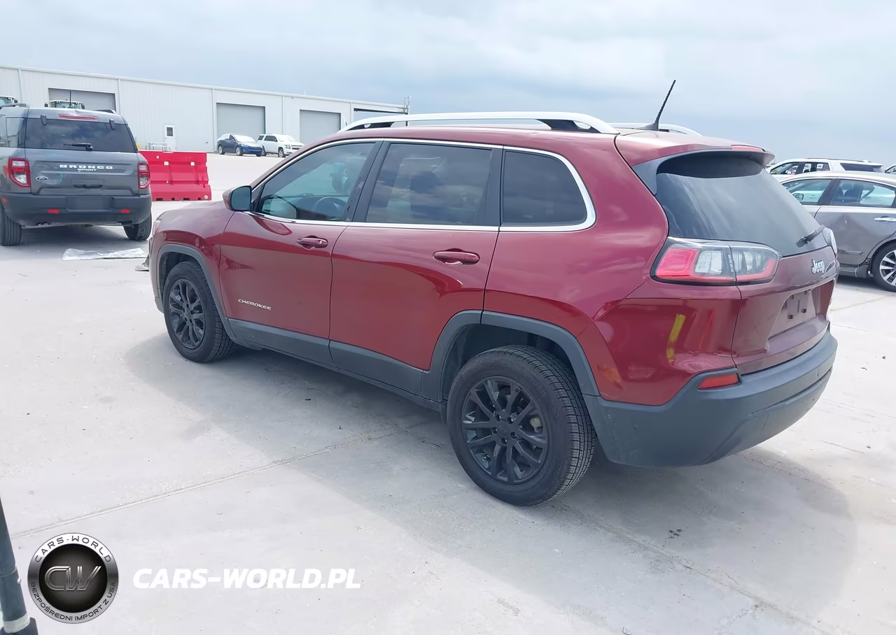 2019 Jeep Cherokee Latitude Fwd VIN:1C4PJLCB6KD373145 - 3